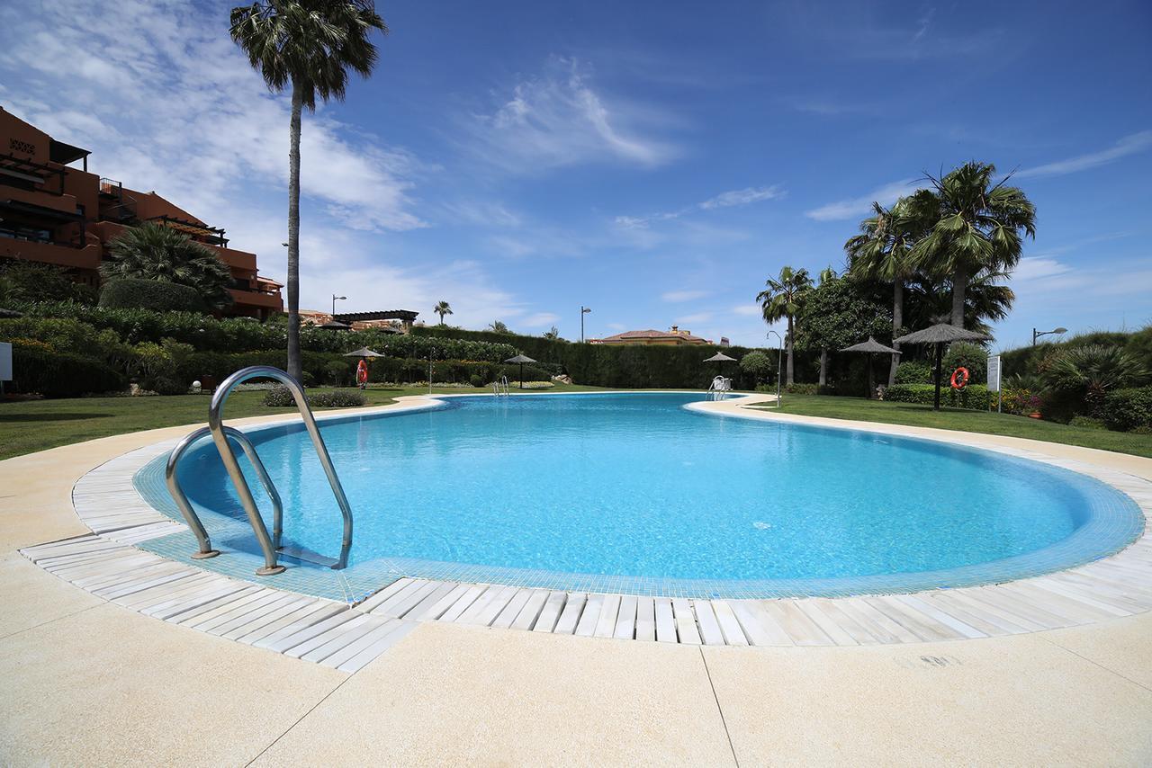 Appartement Jardines De Nueva Galera Cozy Penthouse à Estepona Extérieur photo